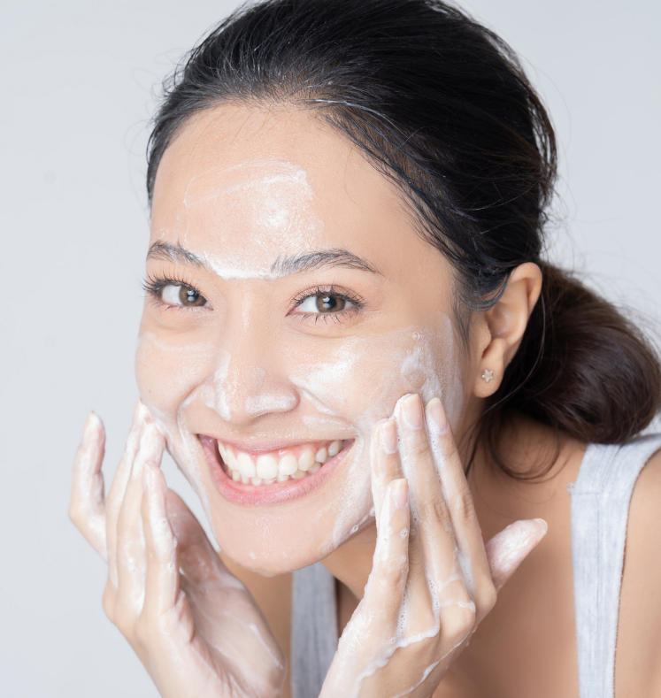 Three Step Facial Renewal and Cleansing System - Facial Wash, Moisturizer and Scrub - ITEM CODE- 655255139373